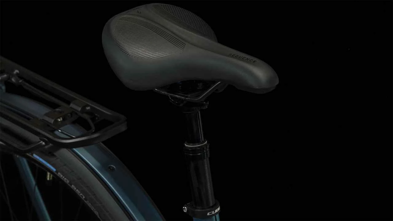 Cube Kathmandu Hybrid ONE 750 Blue N Black E-Bike Trekkingrad Tiefeinsteiger â Bild 6