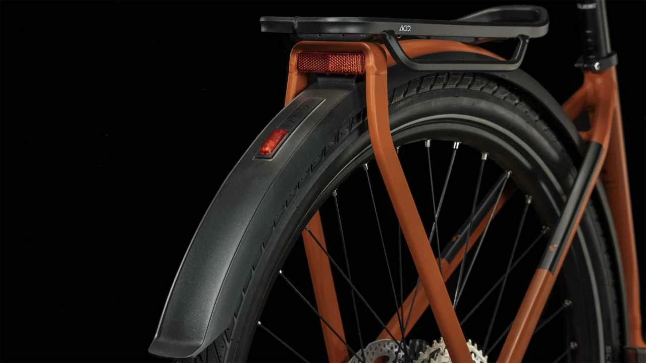 Cube Kathmandu Hybrid EXC 750 Red N Black E-Bike Trekkingrad Tiefeinsteiger â Bild 3