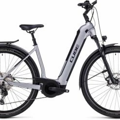 Cube Kathmandu Hybrid SLX 750 Polarsilver N Black E-Bike Trekkingrad Tiefeinsteiger
