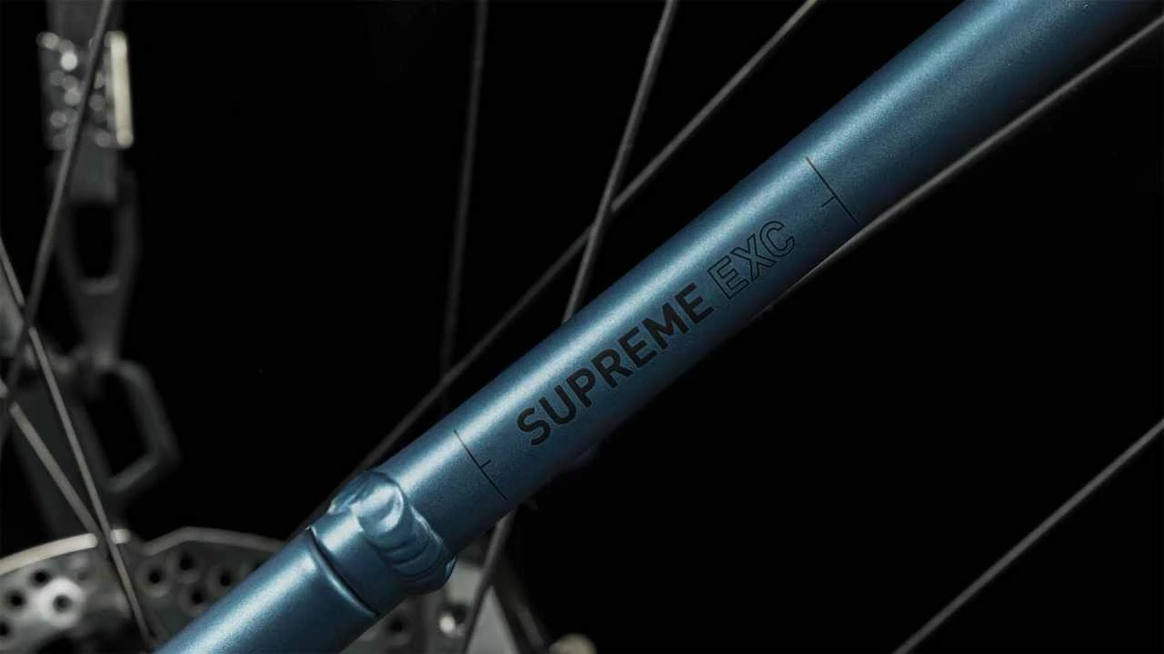 Cube Supreme Hybrid EXC 625 Blue N Black E-Bike Trekkingrad Tiefeinsteiger â Bild 4