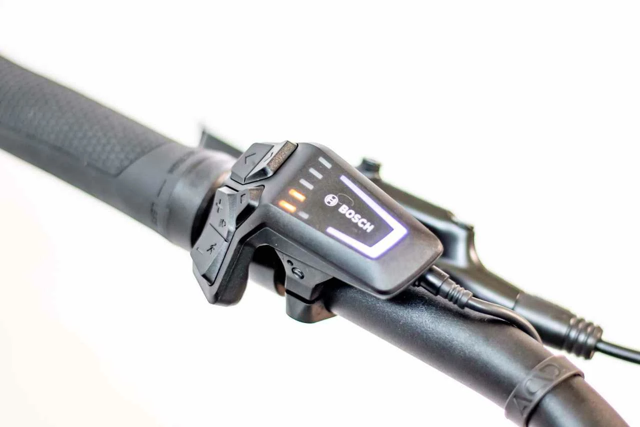 Cube Nuride Hybrid Pro 625 Allroad Black N Metal E-Bike Trekkingrad Herren â Bild 3