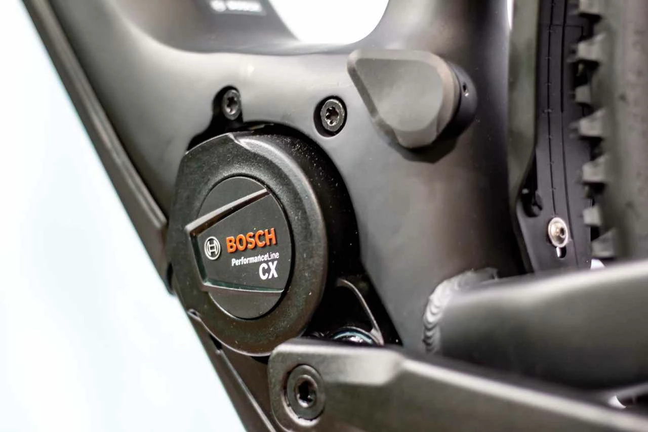 Cube Nuride Hybrid Pro 625 Allroad Black N Metal E-Bike Trekkingrad Herren â Bild 14