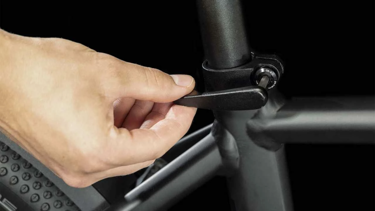 Cube Nuride Hybrid Pro 750 Allroad Black N Metal E-Bike Trekkingrad Herren â Bild 6