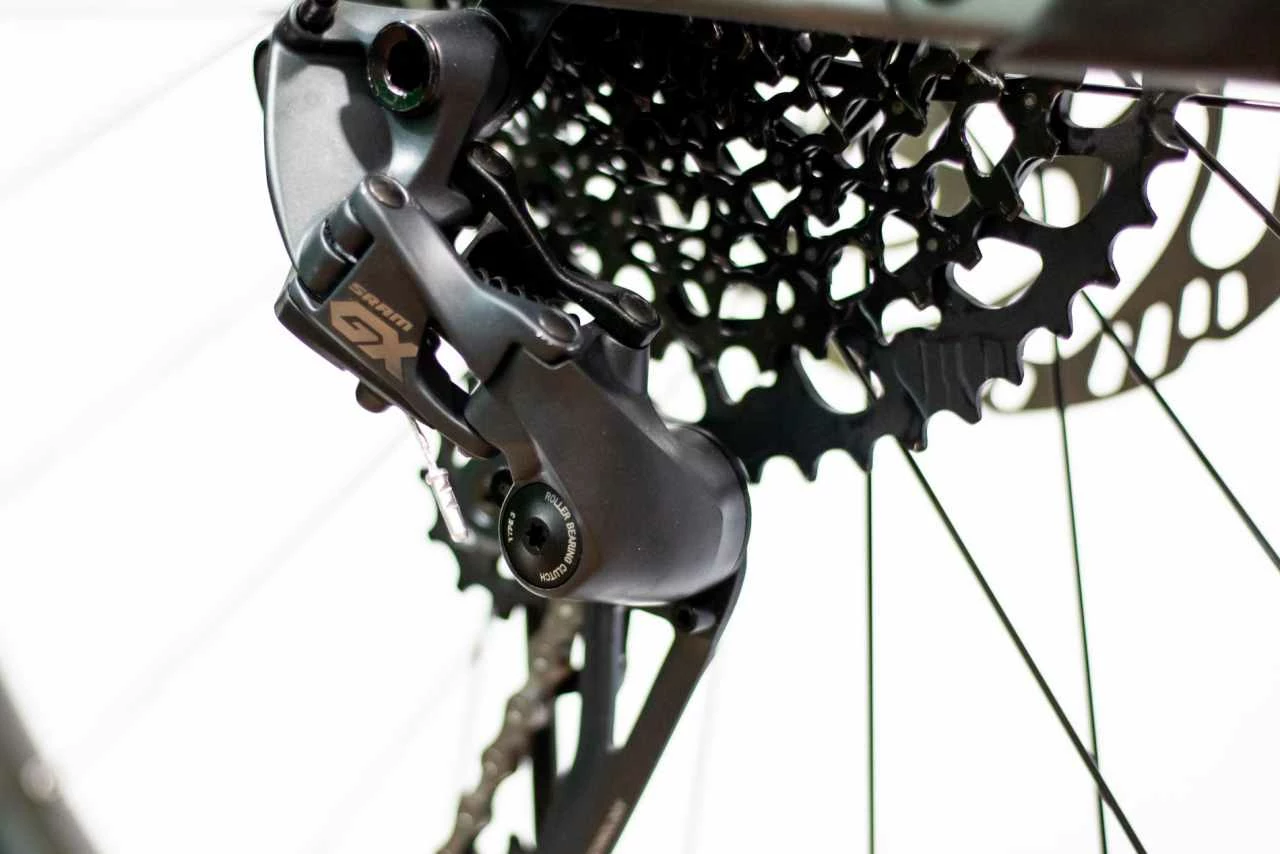 Cube Stereo Hybrid 120 TM 750 Flashgrey N Olive E-Bike Fully Mountainbike â Bild 8