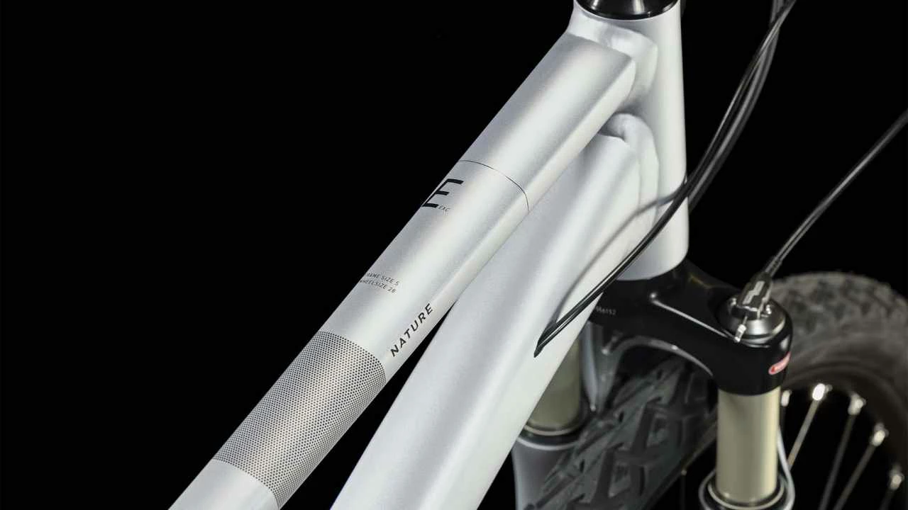 Cube Nature EXC Polarsilver N Black Crossrad Damen â Bild 2